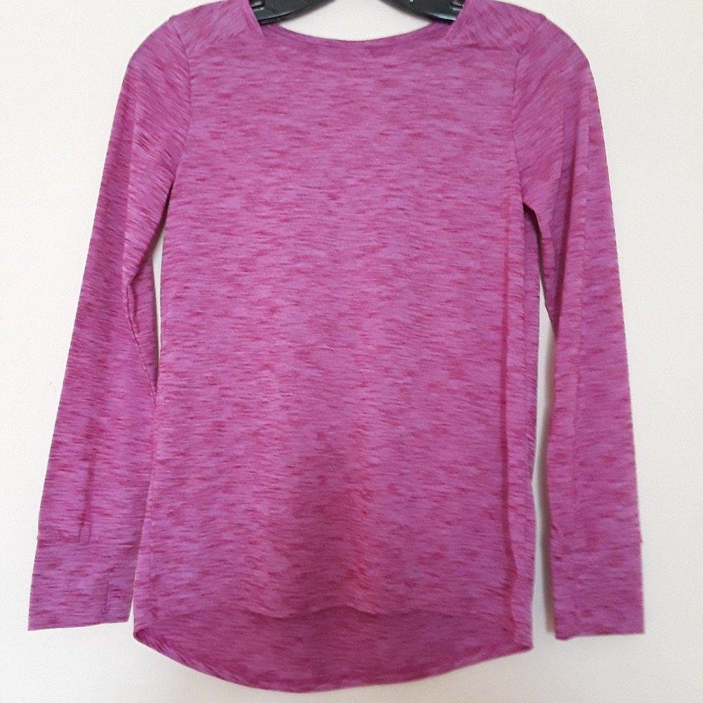 Champion junior Activewear long sleeves shirt thumnhole Size L Pink.